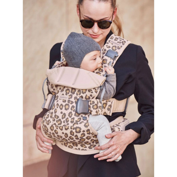 BABYBJORN BEBI NOSILJKA ONE BEIGE/LEOPARD 098075 